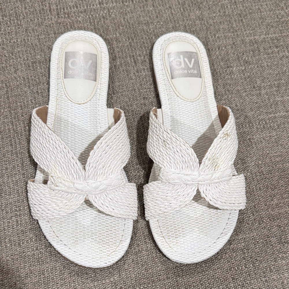 DV by Dolce Vita Women's Cream Woven Sandals